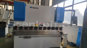 Гидравлический листогибочный пресс MetalTec HBM 80/2500 Е22