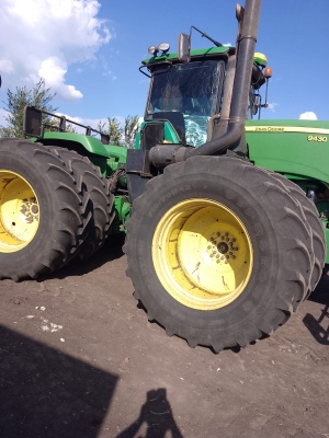 Трактор john deere