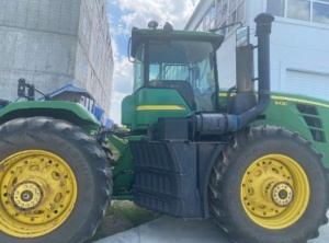 Трактор сельскохозяйственный John Deere