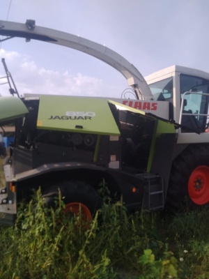 Комбайн «claas jaguar 850»