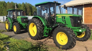 Трактор john deere 6110B