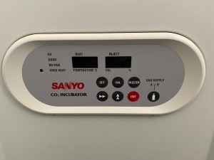 Углекислотный CO2 инкубатор SANYO MCO-18AIC