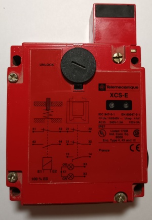 Модуль безопасности telemacanique XCS-E