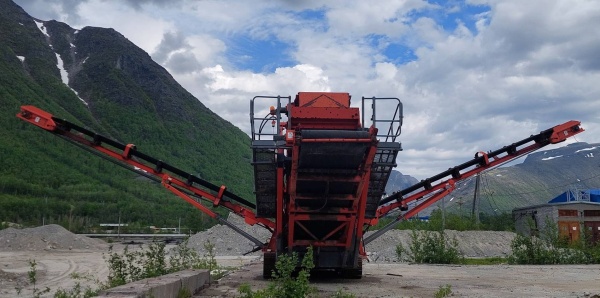 Грохот мобильный SANDVIK QA 330