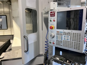 Обрабатывающий центр с ЧПУ HAAS EC-1600ZT