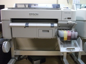 плоттер Epson SureColor T3200 с большим набором комплектующих