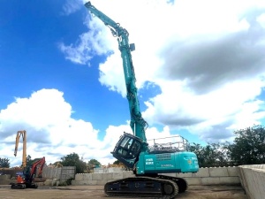 : Высокодемolitionный экскаватор Kobelco SK400DLC-10 26M (2021)