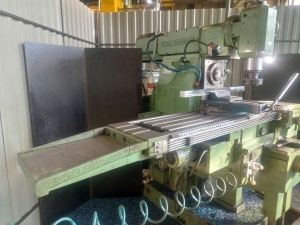 CORREA BC5000-UE UNIVERSAL MILLING MACHINE