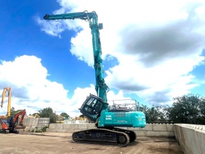 : Высокодемolitionный экскаватор Kobelco SK400DLC-10 26M (2021)