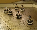 Роботов научили мгновенно выстраиваться в формации